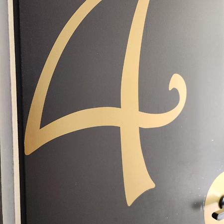 Le Petit Montmartre Hotel Dinard Exterior photo